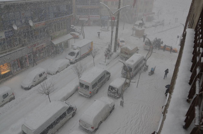 Hakkari'de kar yağışı! 6