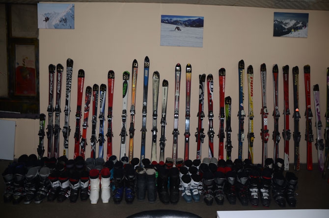 Hakkari’de kayak satı ve kiralama merkezi açıldı 12