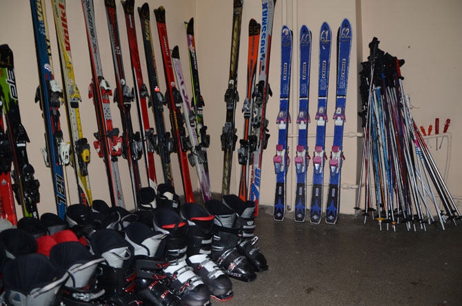 Hakkari’de kayak satı ve kiralama merkezi açıldı 5