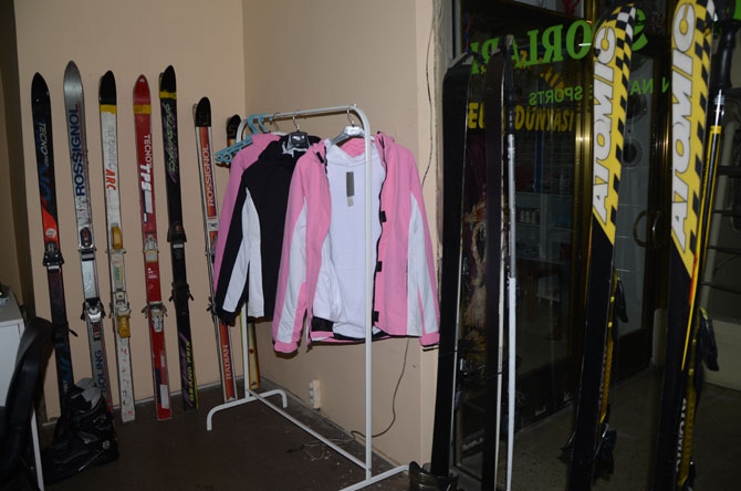 Hakkari’de kayak satı ve kiralama merkezi açıldı 7