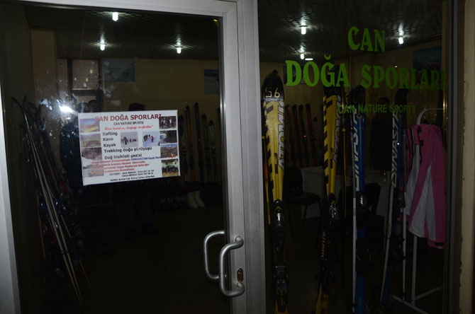 Hakkari’de kayak satı ve kiralama merkezi açıldı 8