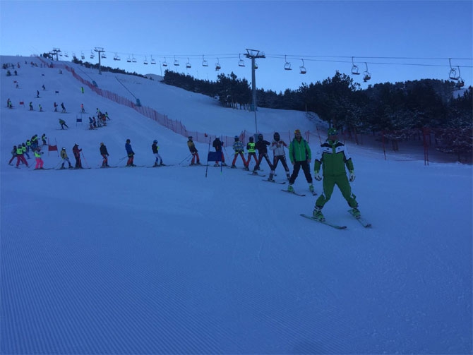 Hakkari Kayak takımı Erzurum'da 9 madalya ile döndü 2