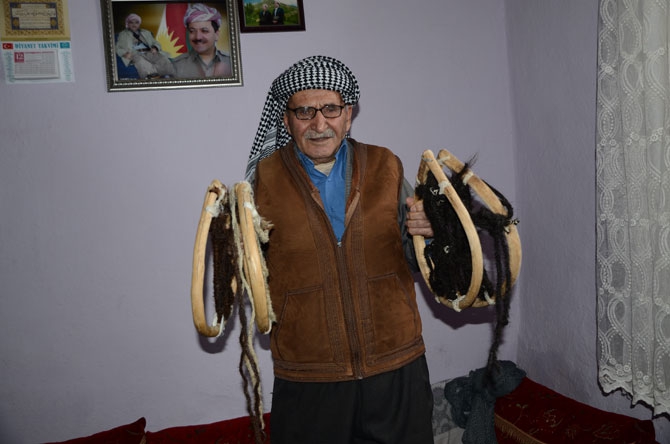 Hakkarililer karlı yolları liyanlar ile aşıyor! 10