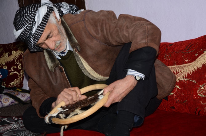 Hakkarililer karlı yolları liyanlar ile aşıyor! 7