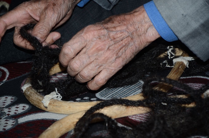 Hakkarililer karlı yolları liyanlar ile aşıyor! 8