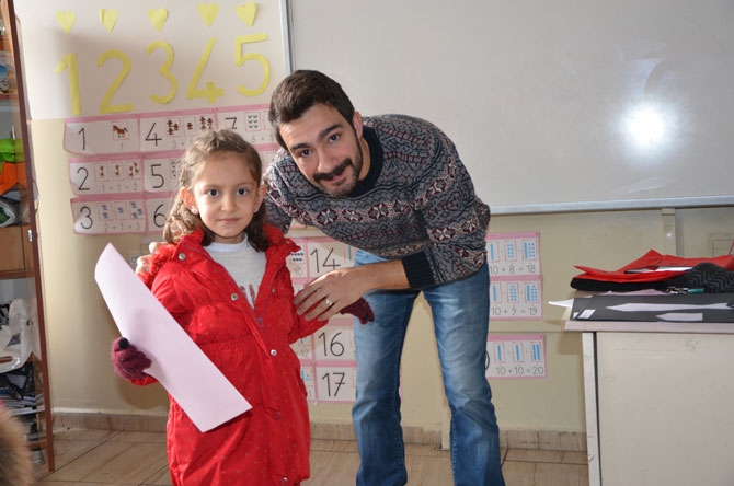 Hakkari'de öğrencilerin karne heyecanı! 12
