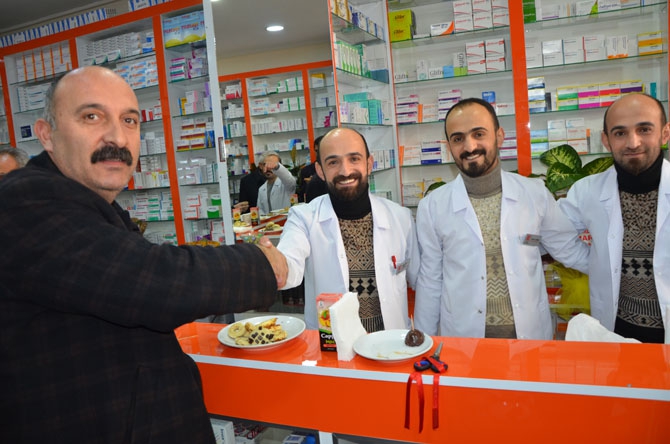 Hakkari’de İkizler Eczanesi açıldı 17