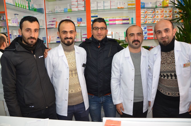 Hakkari’de İkizler Eczanesi açıldı 2