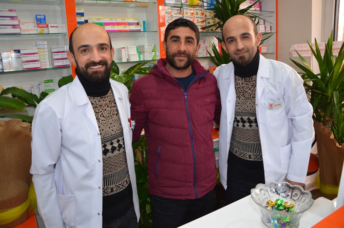 Hakkari’de İkizler Eczanesi açıldı 23
