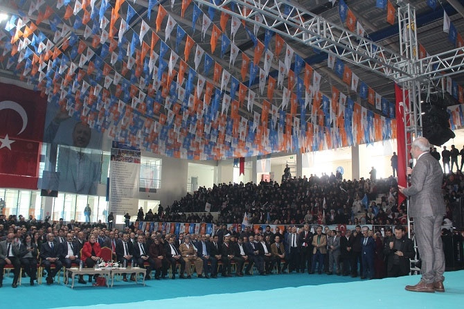 Hakkari'de Ak Parti'nin Aday tanıtım toplantısı 2