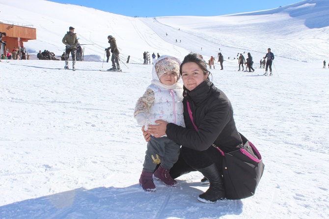 Hakkari'deki Kayak Merkezinde Tatil Yoğunluğu 14