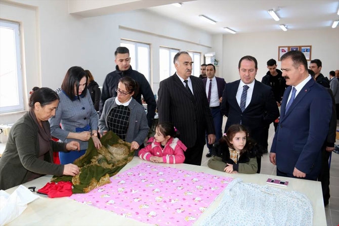 Vali Akbıyık'tan, Mesleki ve Teknik Kurslara ziyaret 5