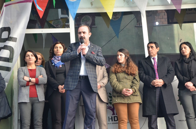 Hakkari’de HDP adaylarına görkemli karşılama 18