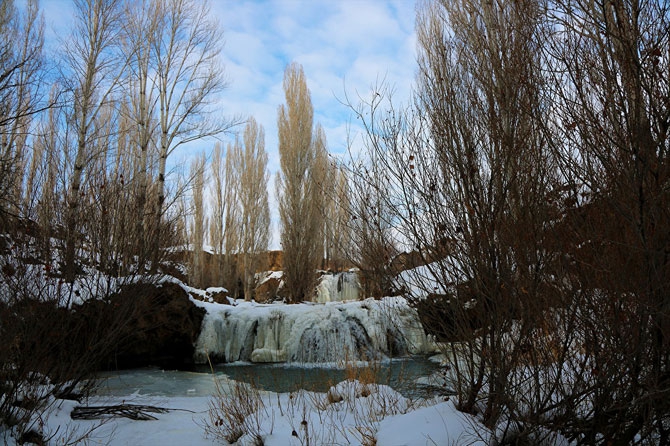 Muradiye Şelalesi kış modunda 6