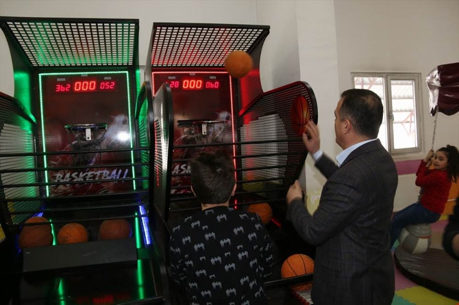 Abıyık, Çocuk Oyun ve Kültür Merkezini ziyaret etti 14