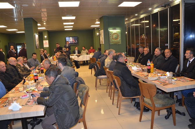 Vali Akbıyık, çalışanlar ile yemekte buluştu 16