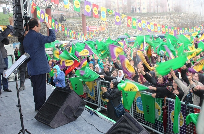 Hakkari'de HAYIR mitingi 8