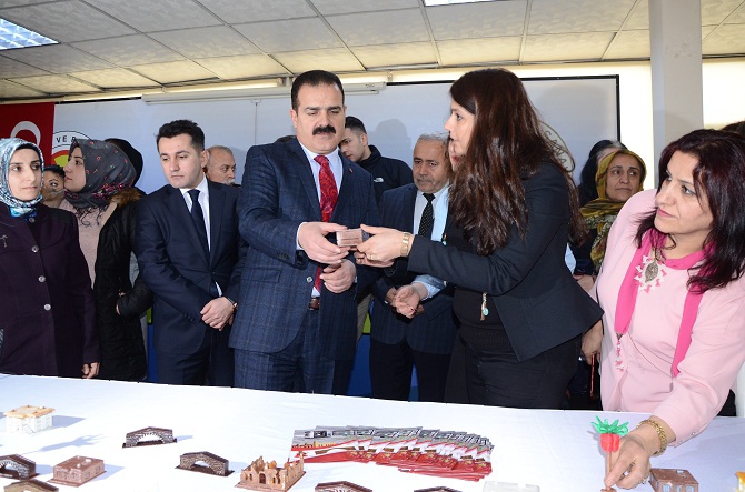 Hakkari Kadın Derneğinden sertifika töreni! 21