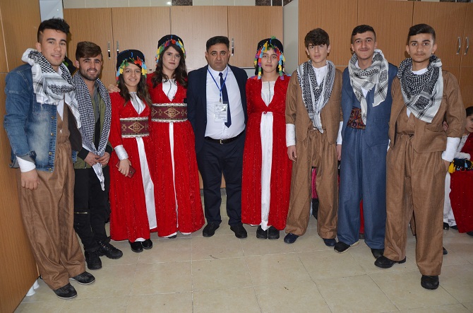 Hakkari'de okullar arası folklor yarışması düzenlendi 1