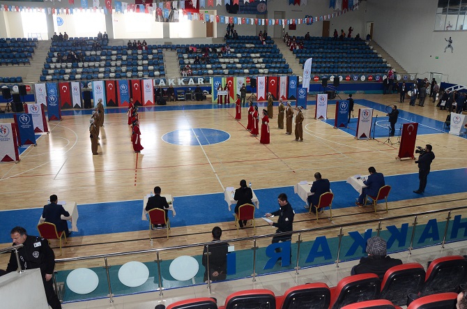 Hakkari kulüpler arası folklor yarışması 13