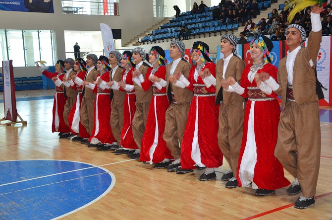 Hakkari kulüpler arası folklor yarışması 15