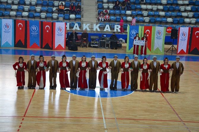 Hakkari kulüpler arası folklor yarışması 16