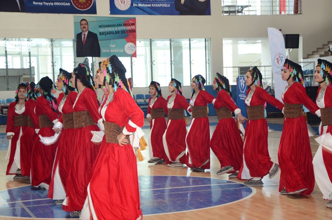 Hakkari kulüpler arası folklor yarışması 27