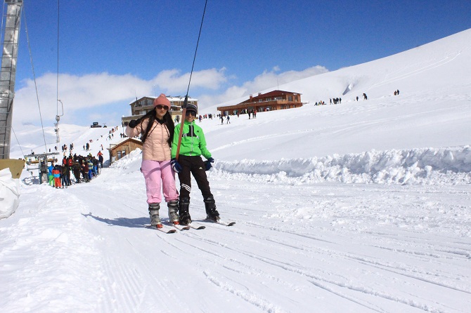 Hakkari'deki Kayak Merkezine Hafta Sonu Akını 24