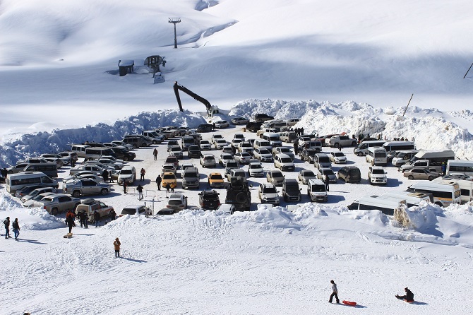 Hakkari'deki Kayak Merkezine Hafta Sonu Akını 7