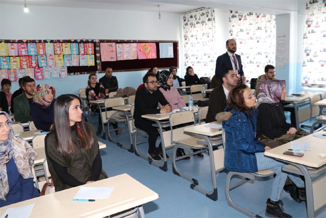 Hakkari'de öğretmenlere 'Akıl ve Zeka oyunları' eğitimi 3