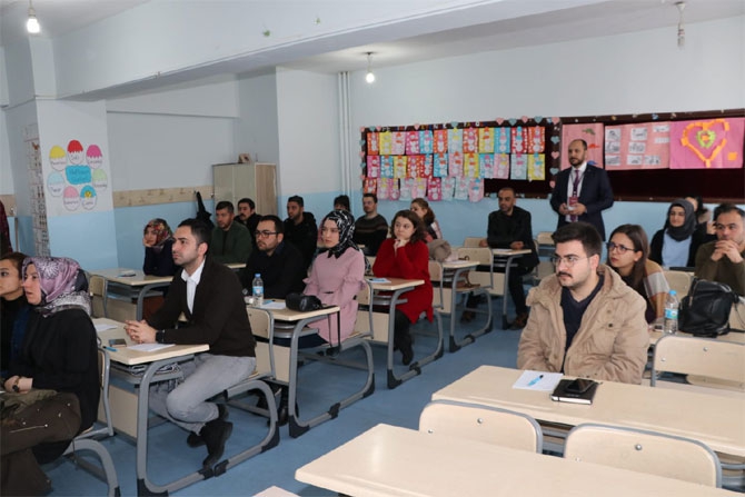 Hakkari'de öğretmenlere 'Akıl ve Zeka oyunları' eğitimi 5