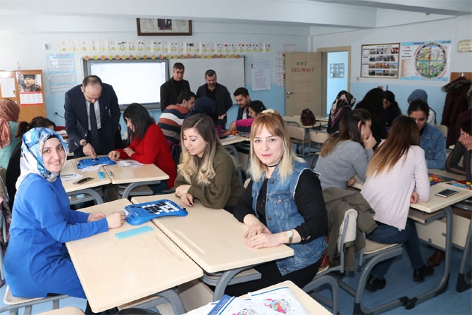 Hakkari'de öğretmenlere 'Akıl ve Zeka oyunları' eğitimi 6