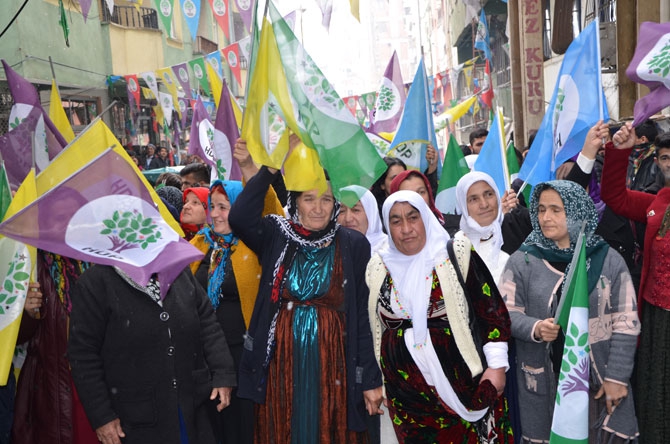 HDP Hakkari’de seçim bürosu açtı! 10