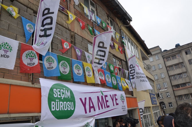 HDP Hakkari’de seçim bürosu açtı! 13