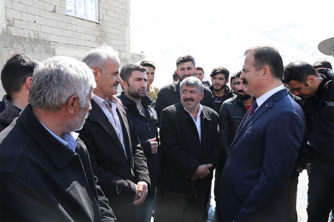 Çukurca'da 'Kafe Kütüphane' açıldı 12