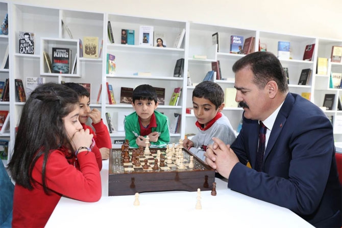 Çukurca'da 'Kafe Kütüphane' açıldı 16