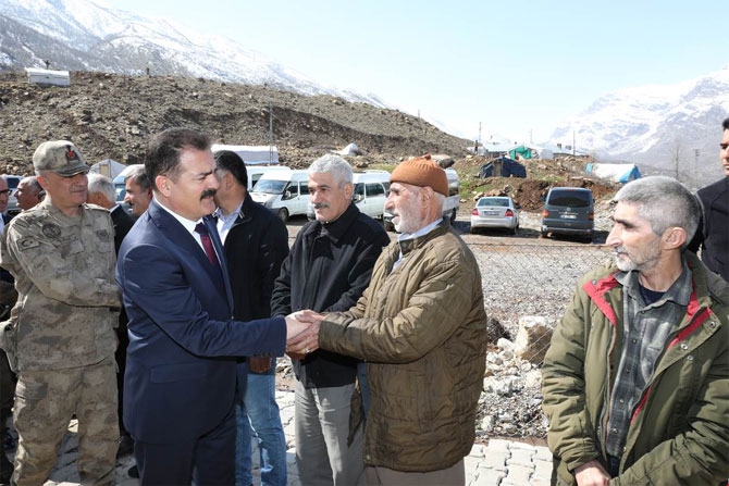 Çukurca'da 'Kafe Kütüphane' açıldı 5