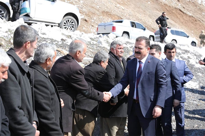 Çukurca'da 'Kafe Kütüphane' açıldı 7