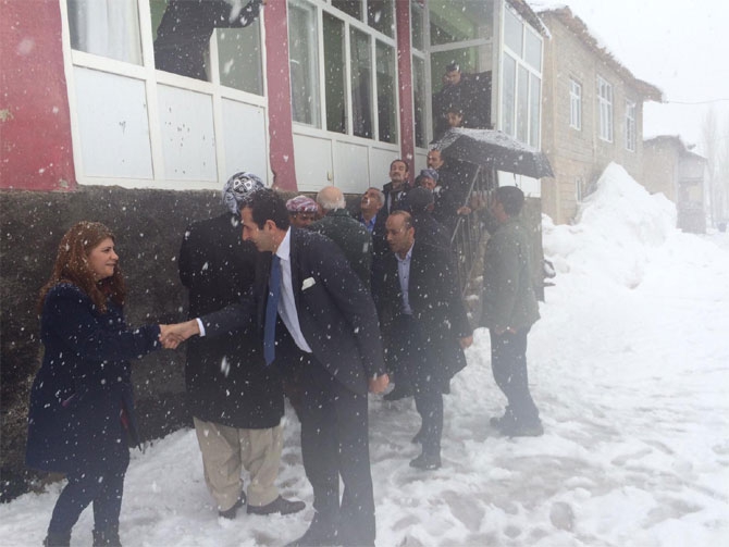 Şık, Yüksekova'da Bucak ve Dede Şemdinli'de 16