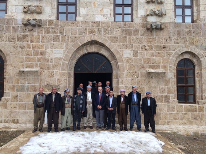Şık, Yüksekova'da Bucak ve Dede Şemdinli'de 9