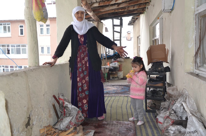 Bu evde yaşıyorlar ekmek bulamıyorlar! 3