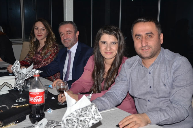 Hakkari’de avukatlar günü halaylarla kutlandı 15