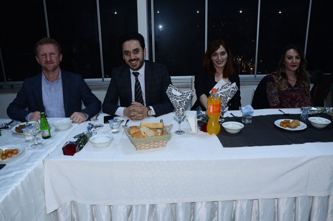 Hakkari’de avukatlar günü halaylarla kutlandı 4