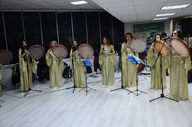 Hakkari’de avukatlar günü halaylarla kutlandı 7