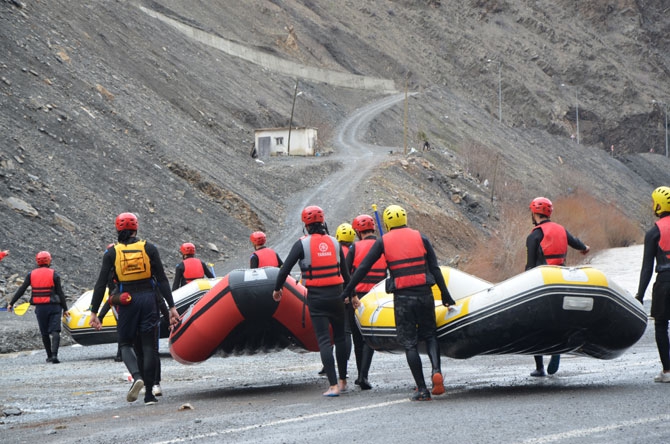 Zap’ta rafting şampiyonasına hazırlanıyorlar! 11