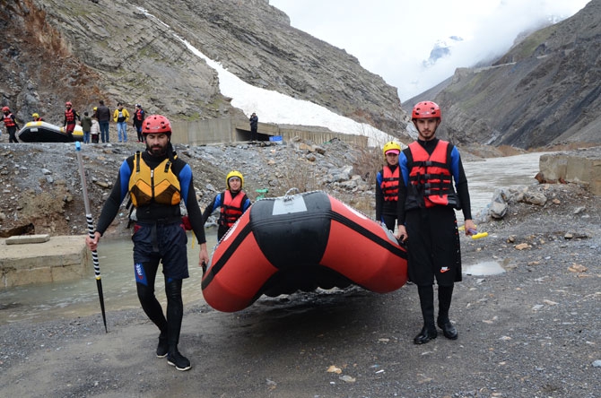 Zap’ta rafting şampiyonasına hazırlanıyorlar! 17