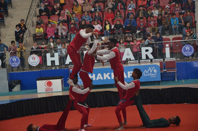 Bossphorus Sirki Hakkari’de 15