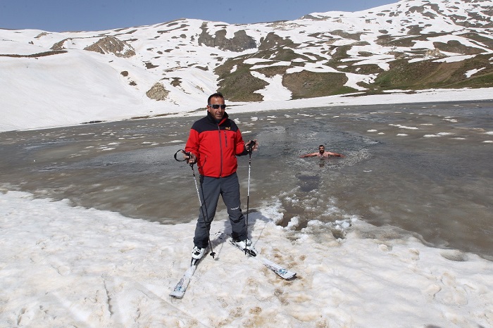 Hakkari'de 4 mevsim bir arada! kayak, buzlu suda yüzmek, ve bisiklet tur 18