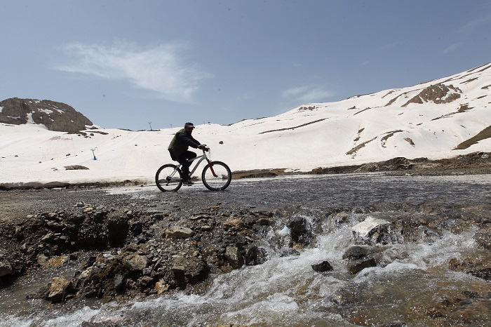 Hakkari'de 4 mevsim bir arada! kayak, buzlu suda yüzmek, ve bisiklet tur 26