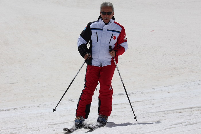 Hakkari'de 4 mevsim bir arada! kayak, buzlu suda yüzmek, ve bisiklet tur 6